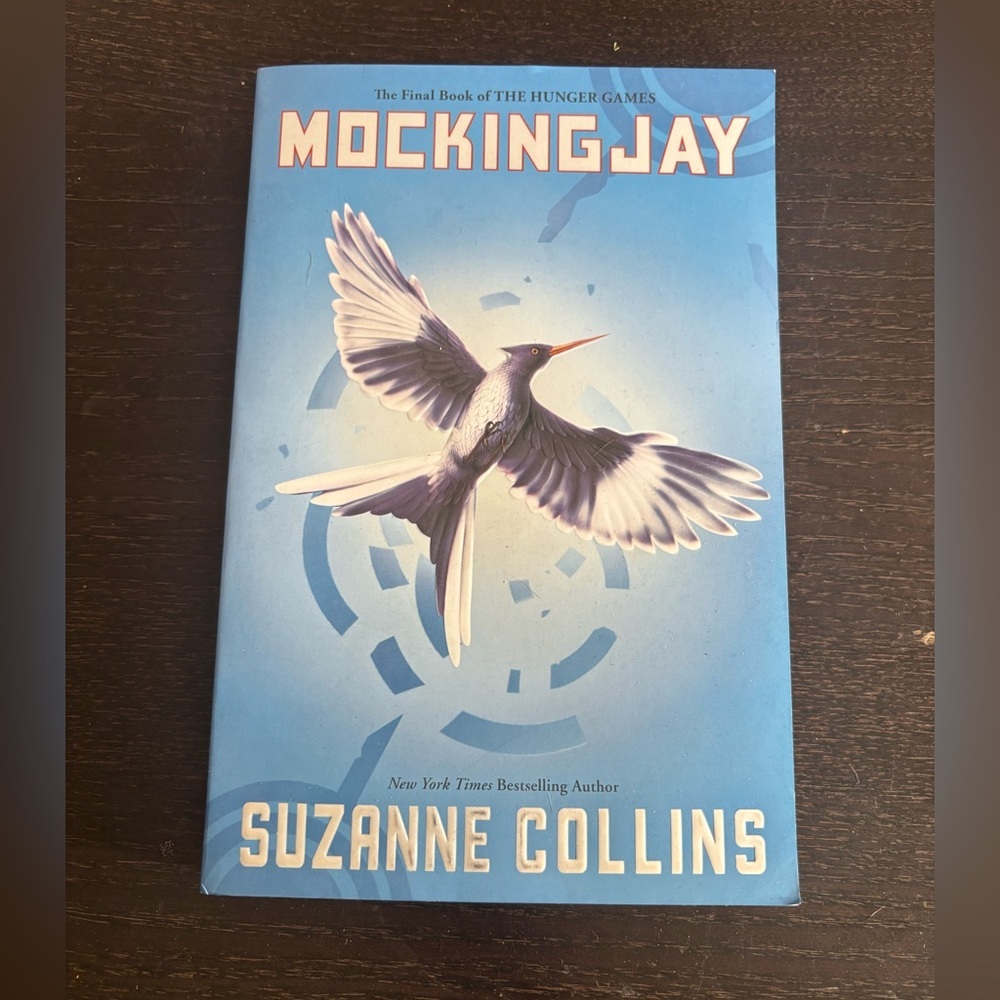3/$20 Mockingjay paperback Book by Suzanne Collins